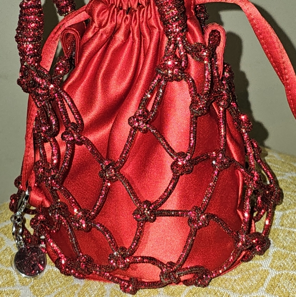 Judith Leiber sparkle net pouch - Picture 5 of 9